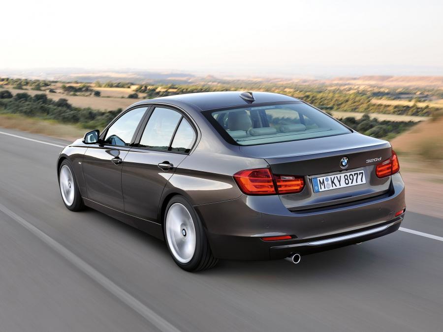  BMW 320d Sedan Modern Line 2012 года  (фото 14 из 16)